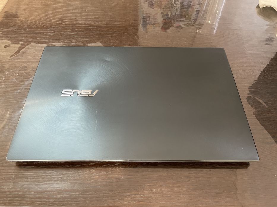 Asus zenbook UX425UA