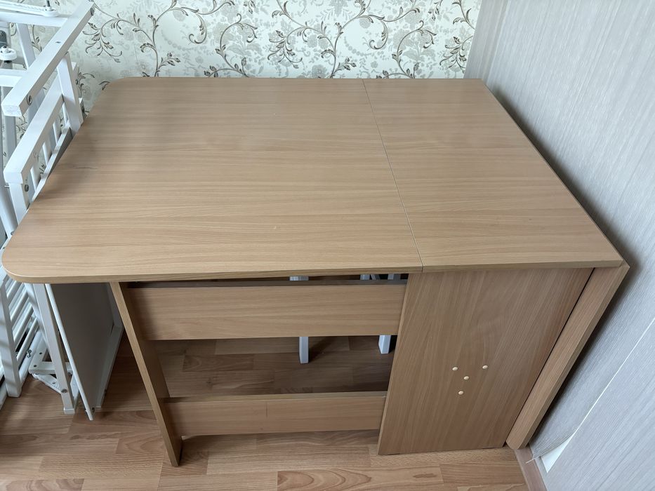 Стол рассклкдной 2,4 метра