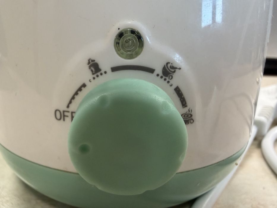 Стерилизатор Kikkaboo Cleo + подарък нагревател за шишета Lorelli