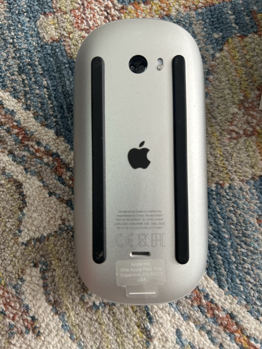 Apple Magic Mouse — почти новая, оригинал, срочно