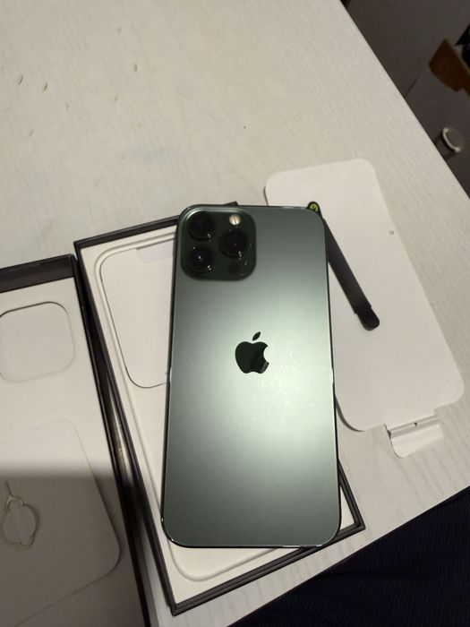 СРОЧНО продаю свой Iphone 13 Pro Max, Alpine Green, 256GB