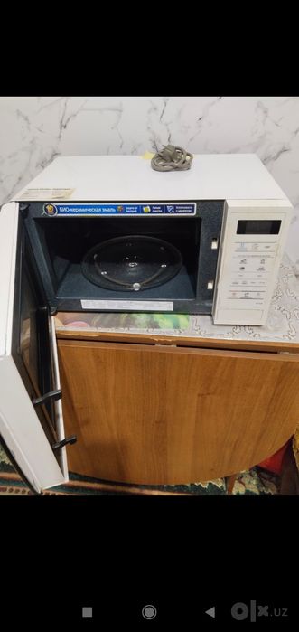 Продам микроволновую печь Самсунг