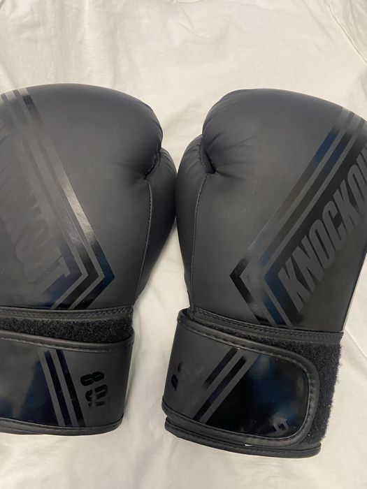 manusi box knockout 8 oz