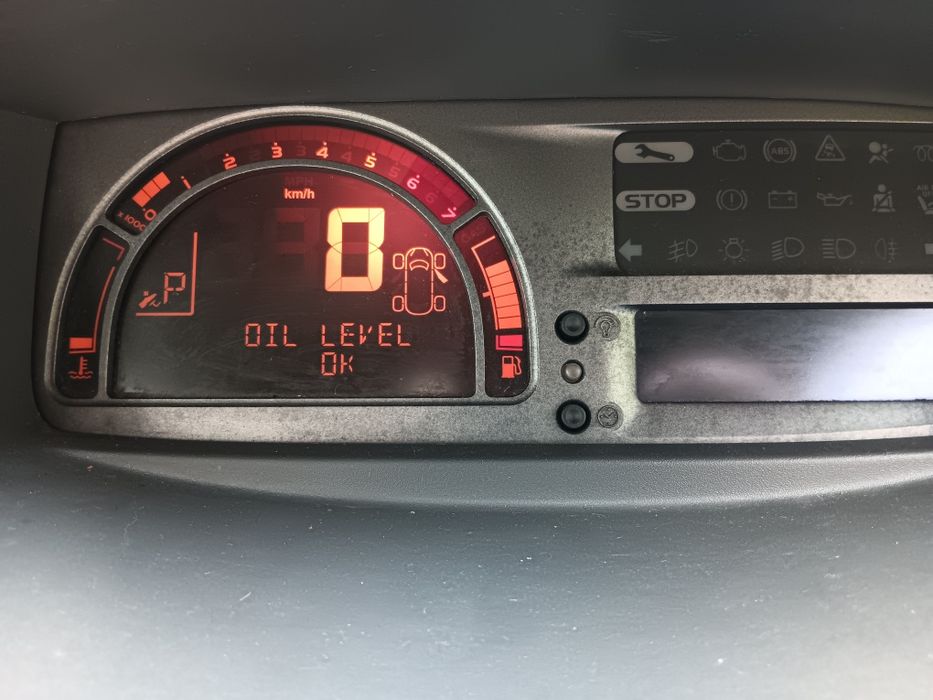 Renault modus 1.6 бензин части