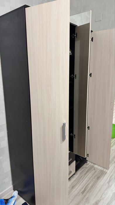 Шкаф продаю Срочно