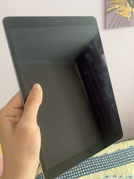 Продам Apple iPad pro 10.5-inch 256 gb space grey