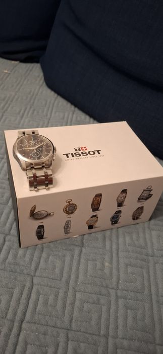Продам часы Tissot