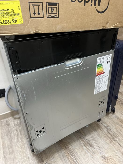 Посудомоечная машина  samsung dw60m5050bb
