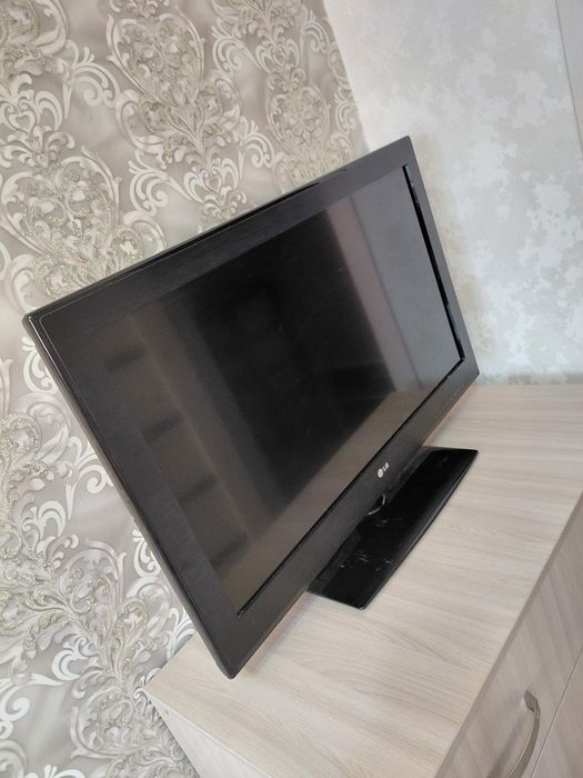 Продам телевизор LG ОРИГИНАЛ