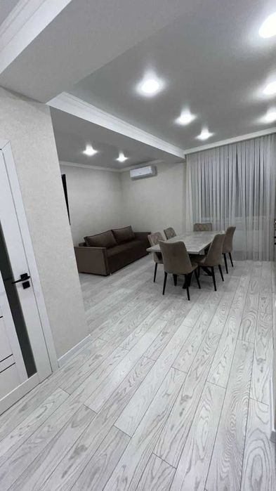 Дава се под наем Двустаен апартамент в София, Слатина - 57 кв.м за 400 € - Снимка #1