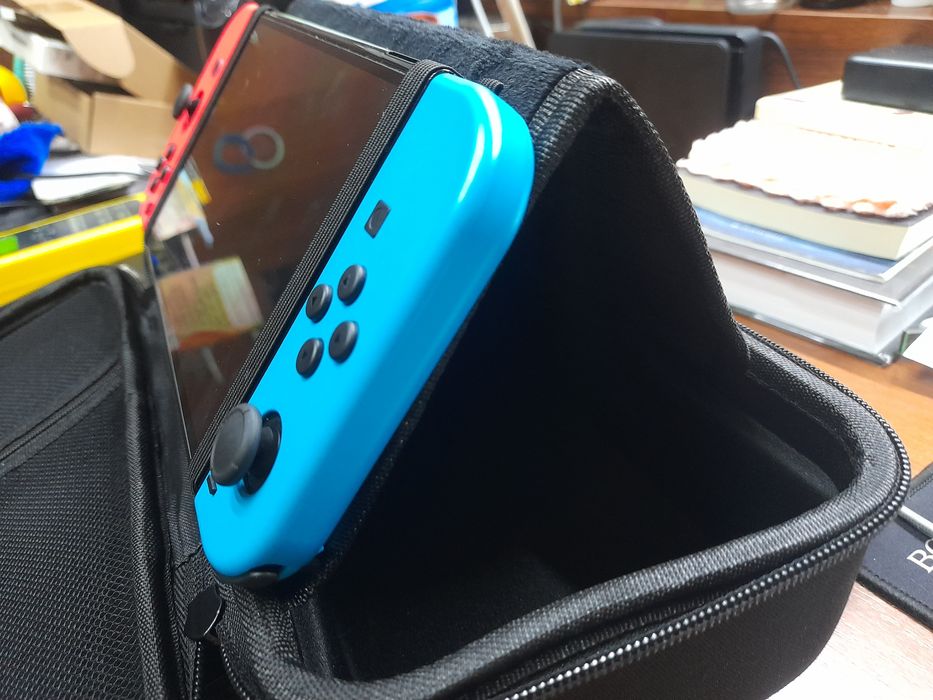 Чехол/кейс для Nintendo Switch Oled