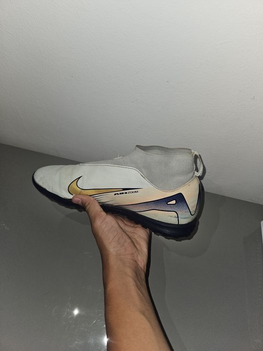 ghete de fotbal nike- marimea 38,5