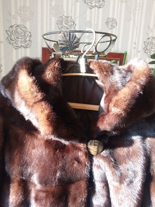 Продам шубу норковая