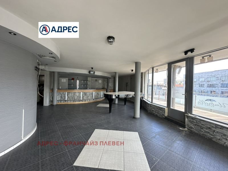 Заведение в Плевен-Идеален център площ 255 цена 220000