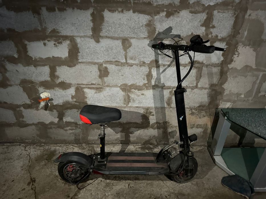 Продам электро-самокат