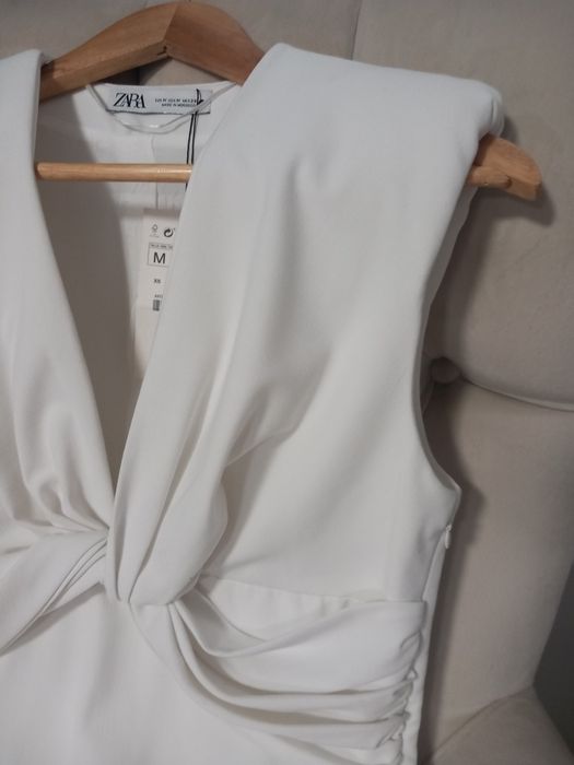 Rochie eleganta sacou fără mâneci măsură M alba Zara noua ch eticheta