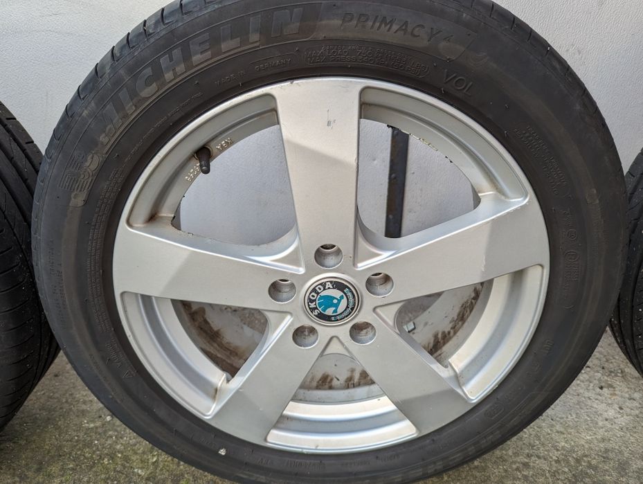 Jante aliaj Dezent 225 50 r17