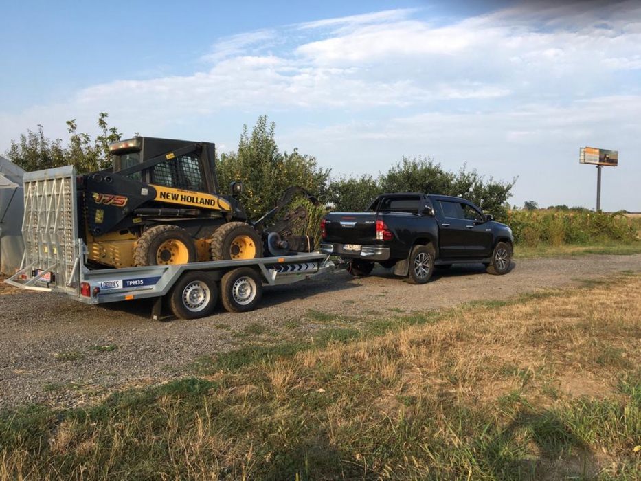 Sapaturi santuri cu trencher pentru sapat santuri,bobcat,lama, foreza.