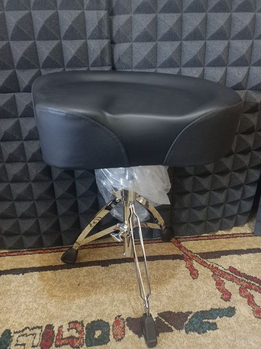 Барабанный стул винтовой