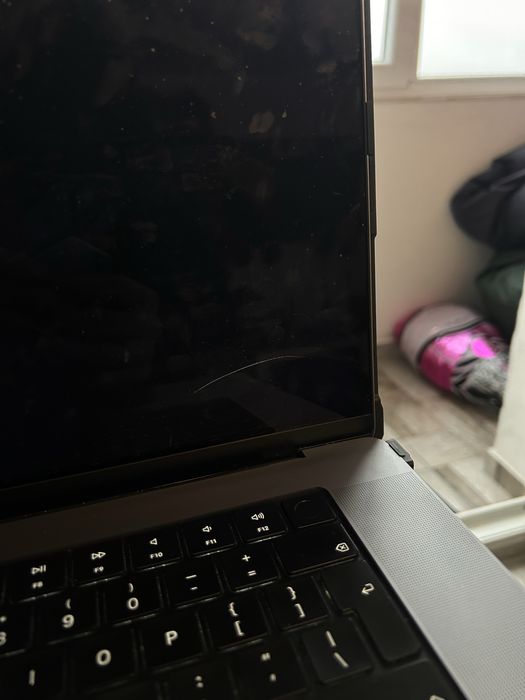 MacBook Pro M1 Pro 16" - 32Gb RAM 512Gb - display spart