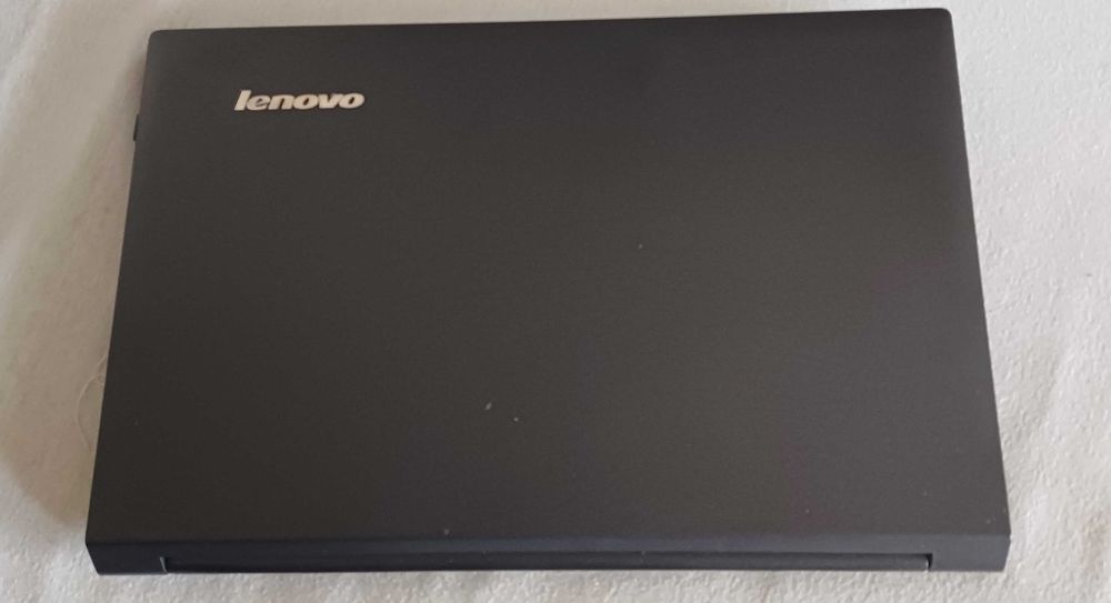Лаптоп Lenovo B590