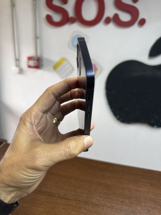 Vand Iphone 12 64Gb black