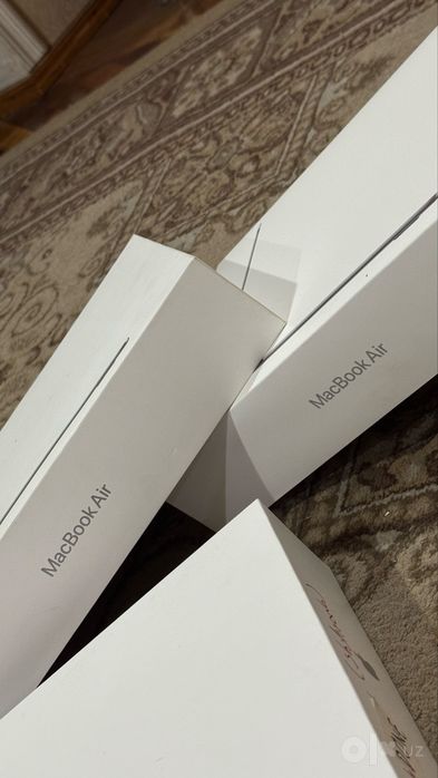 MacBook Air va Pro karobkasi sotiladi