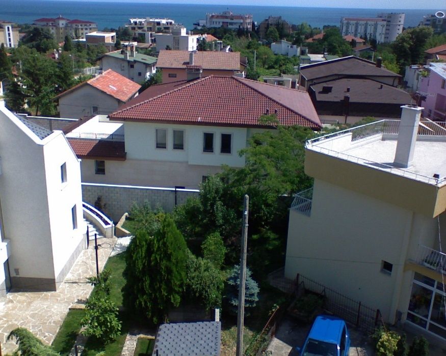 Продава се Хотел в к.к. Св.Св. Константин и Елена - 1000 кв.м за 1350 €/кв.м - Снимка #3