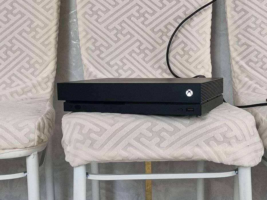Xbox one x 1 геймпад