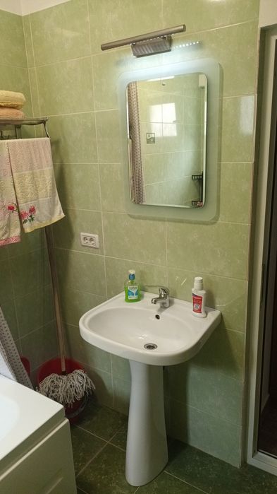 Inchiriez garsoniera in regim hotelier complet mobilata decomandat