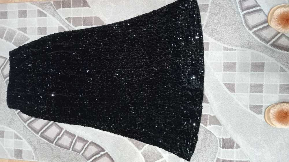 Продам нарядную юбку