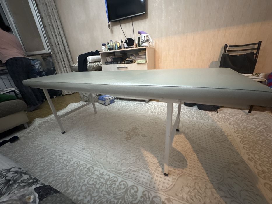 Медицинская кушетка