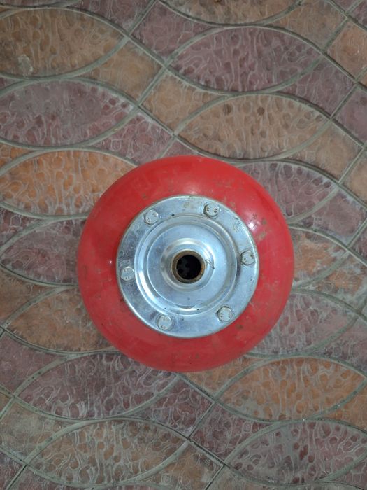 продаётся расширительный бак