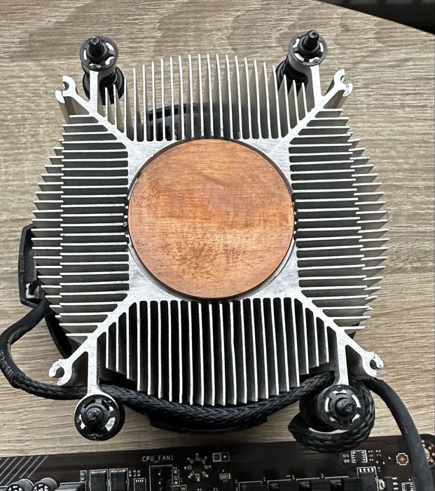 Kit: MSI B450M PRO-VDH MAX + Ryzen 7 2700 + Cooler