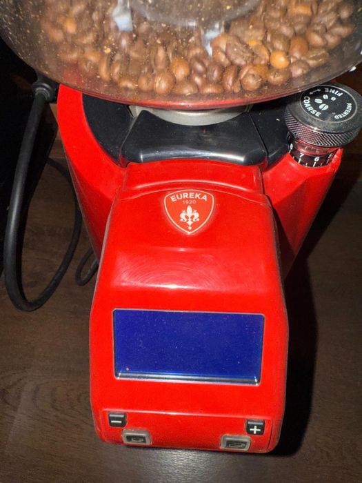 Кофемашина и кофемолка