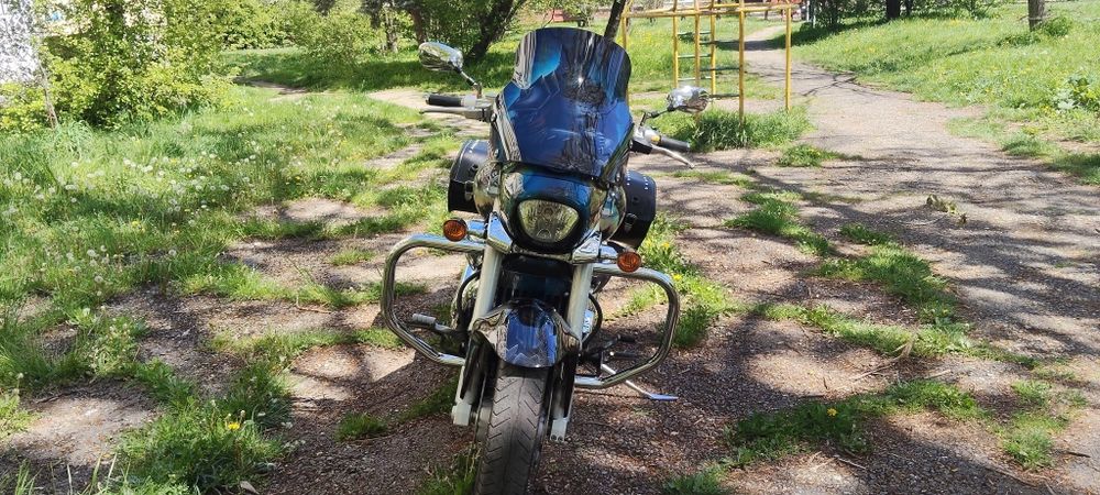 Suzuki boulevard m90