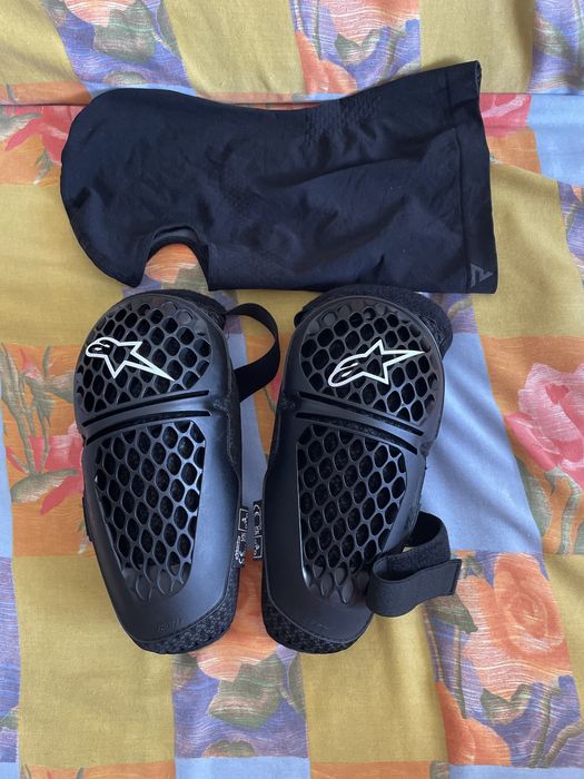 Genunchiere + cagula