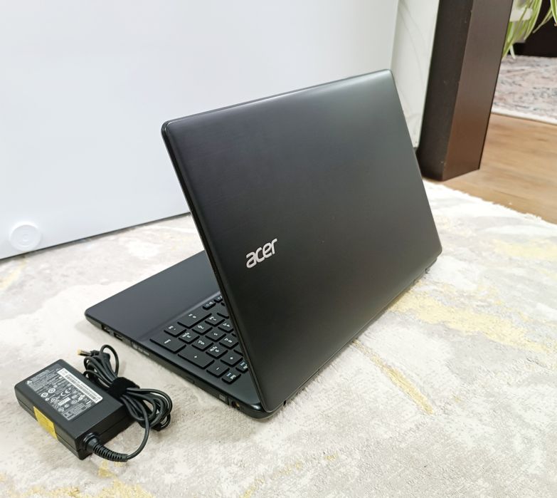 НОУТБУК Acer Windows 10, 1000gb памяти.