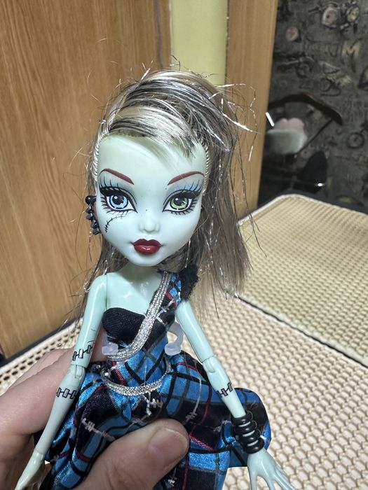 Продам куклу монстр хай!
