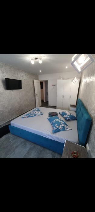 Regim hotelier închiriez 2 apt  cu 1 si 2 camere