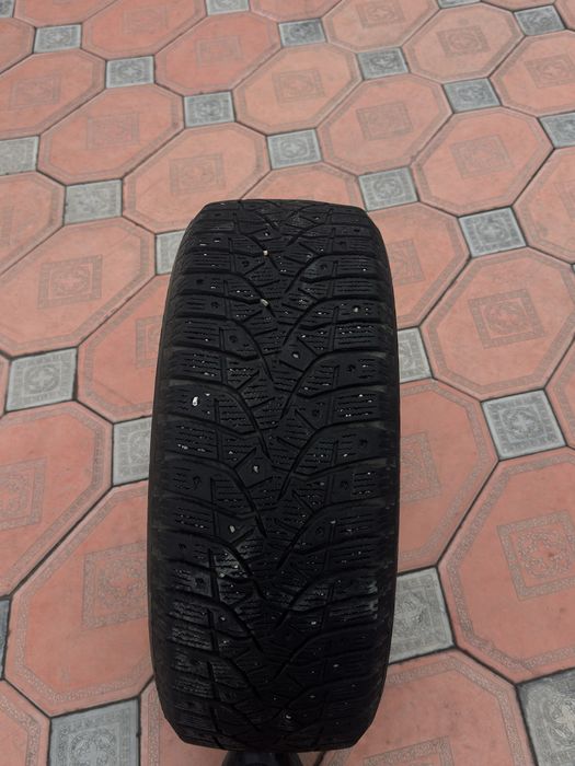 Продам шины Bridgestone 205/55/r16