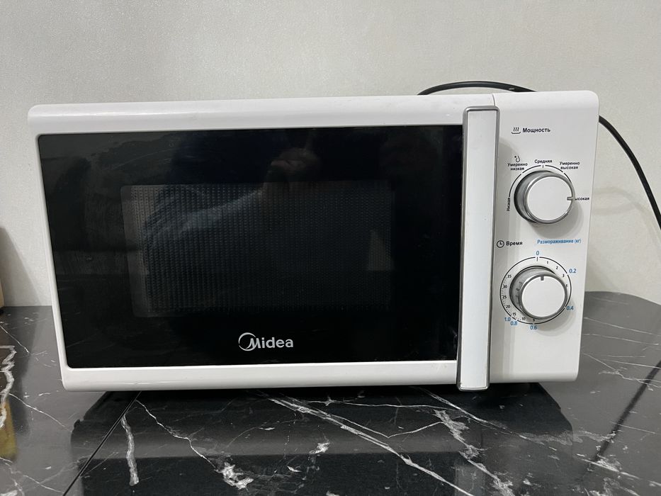 Микроволновая печь Midea