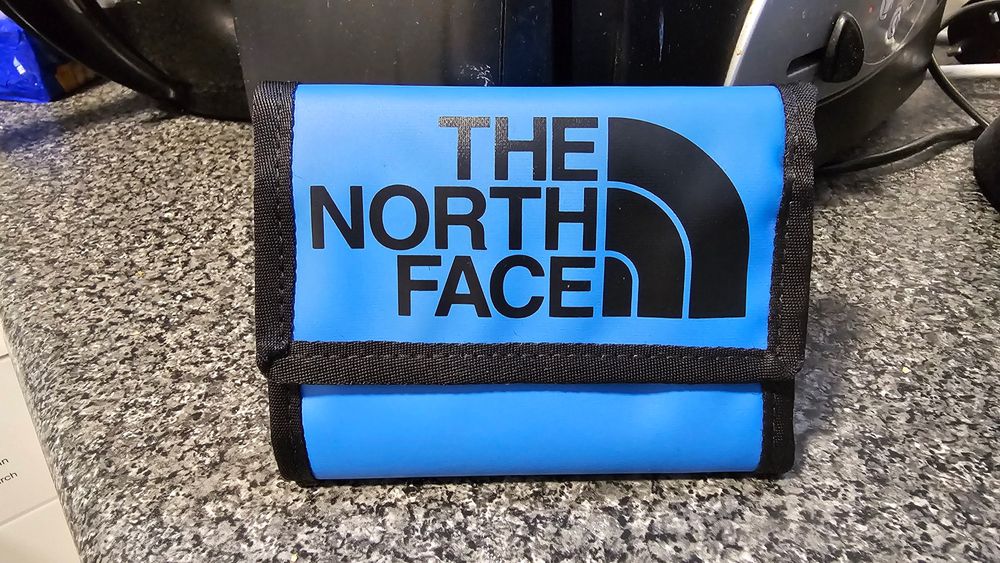 Оригинално Портмоне North Face като ново