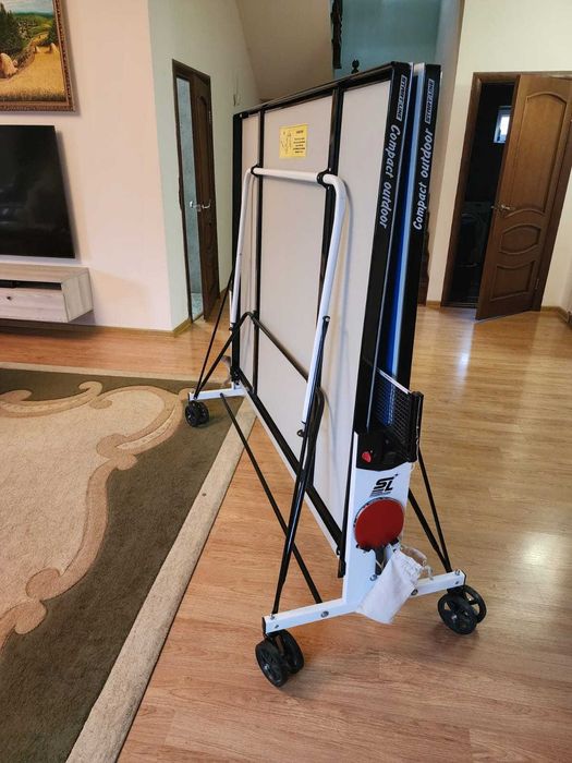 Продам теннисный стол.