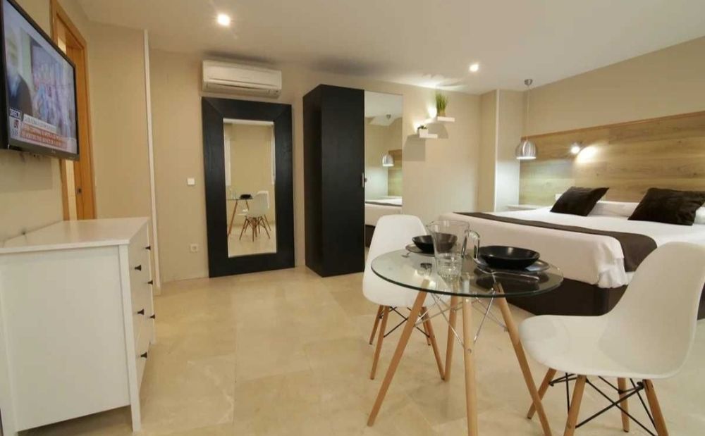 Студентски град едностаен  450€