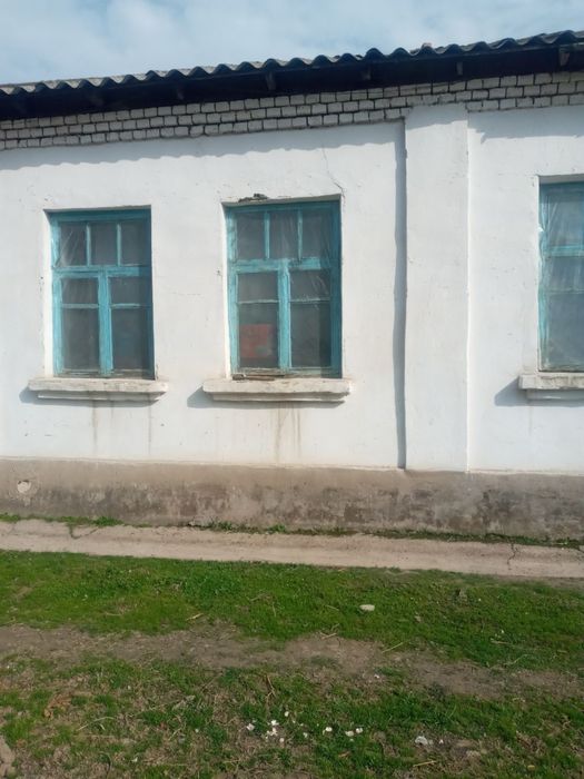 Продается дача на территории