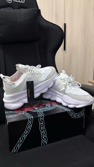 Versace Chain Reaction