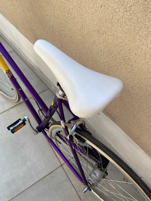 Bicicleta Pegas Dama de oras - cu 3 vitez