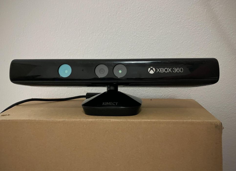 Продам Kinect для Xbox 360 в отличном состоянии