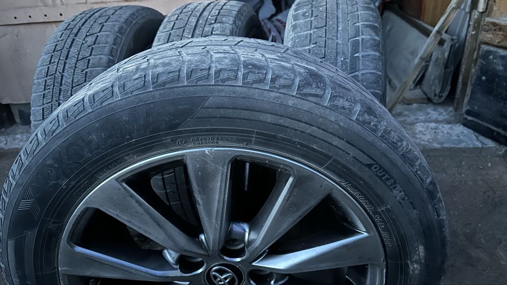 Сатылымда 215 60 R17